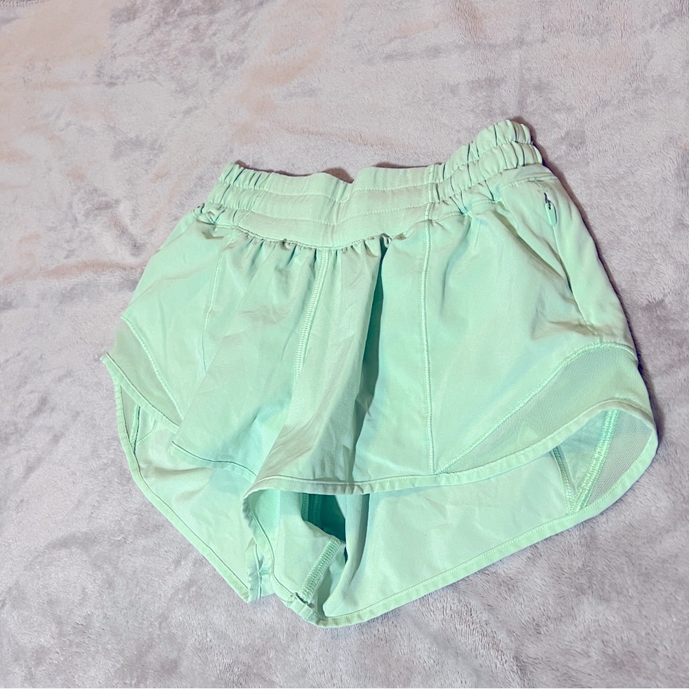 Lululemon Hotty Hot Short